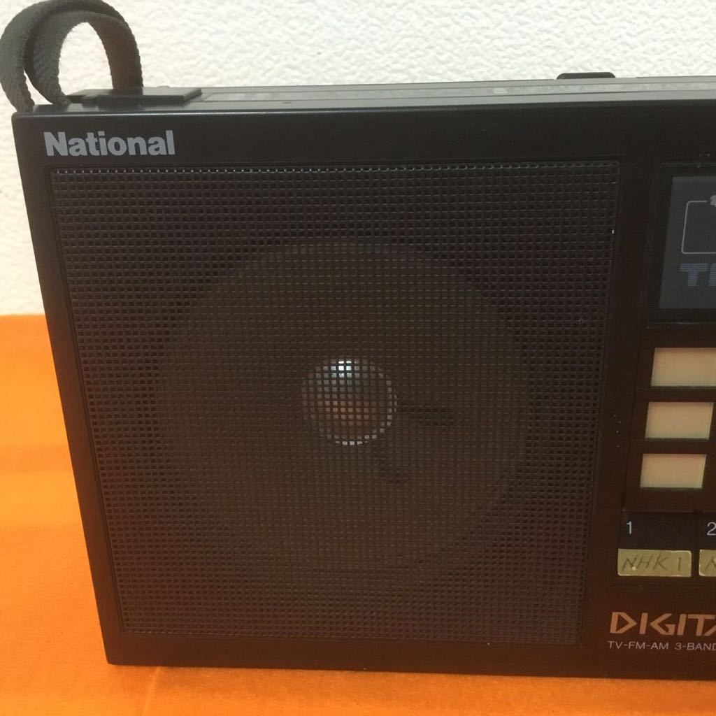 Z-596 National TV-FM-AM 3-BAND PLL SYNTHESIZED RECEIVER RF-U77 ★ジャンク品（電源ボタン押しても付いたり付かなかったりします）_画像2