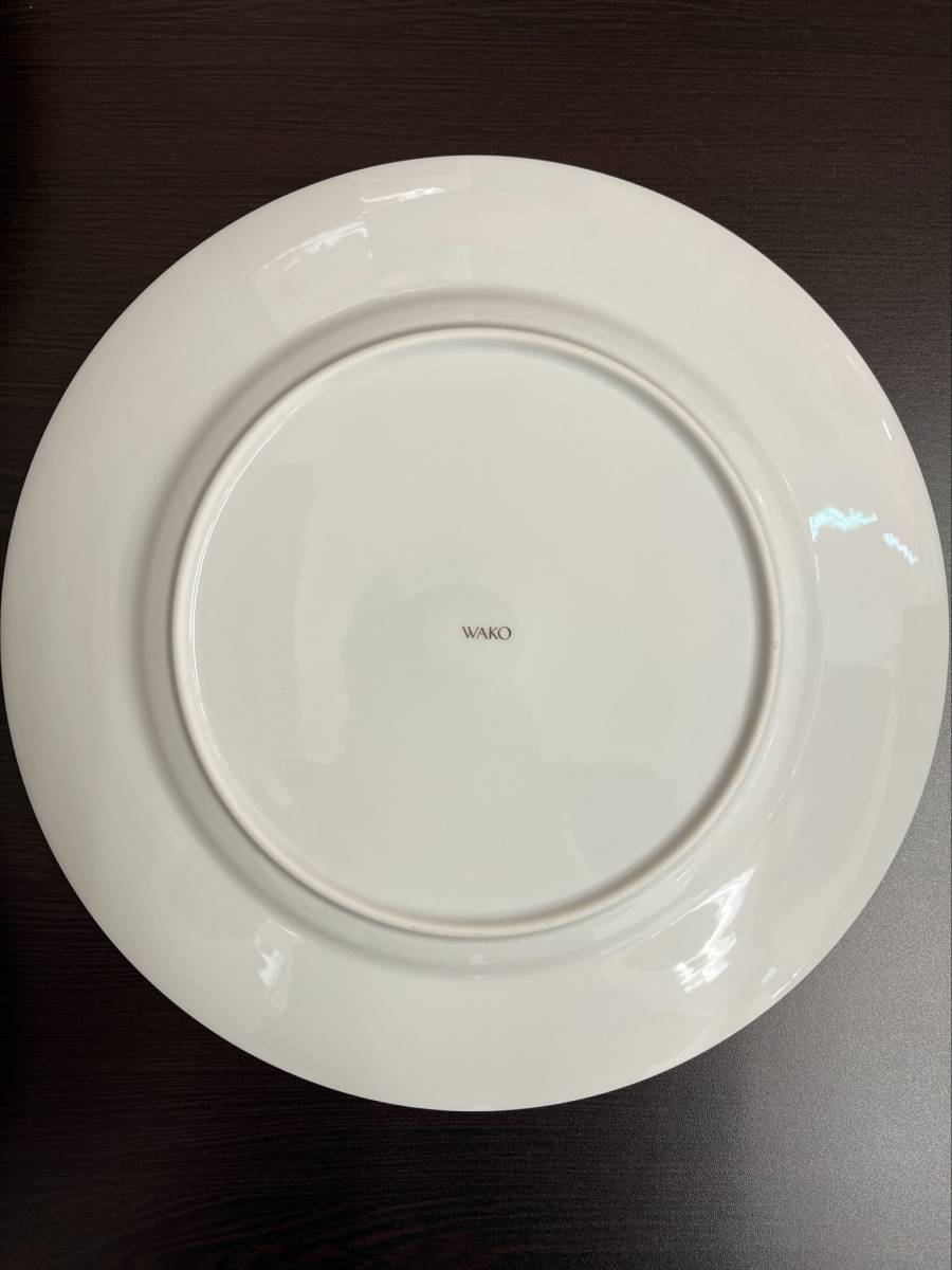 #15825【ファン必見！】【格安出品！】WAKO　大皿5枚セット　直径約27cm　ホワイトカラー　現状保管品_画像4