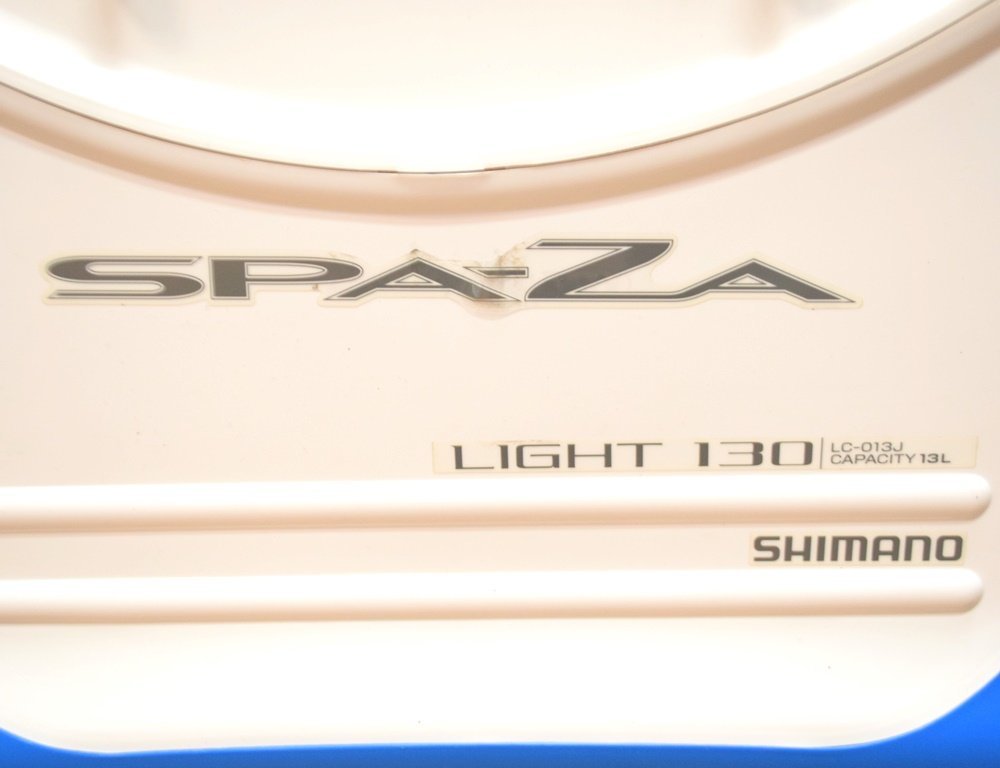 シマノ クーラーボックス スペーザライト 130 LC-013J 容量13L ブルー×ホワイト 両面開きフタ 内寸幅172×長さ352×高さ215mm SHIMANO_画像3