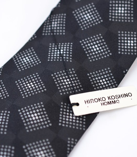 2点 新品 ヒロココシノ ネクタイ シルクネクタイ ブラック系　スウエア柄 HIROKO KOSHINO HOMME ①_画像3