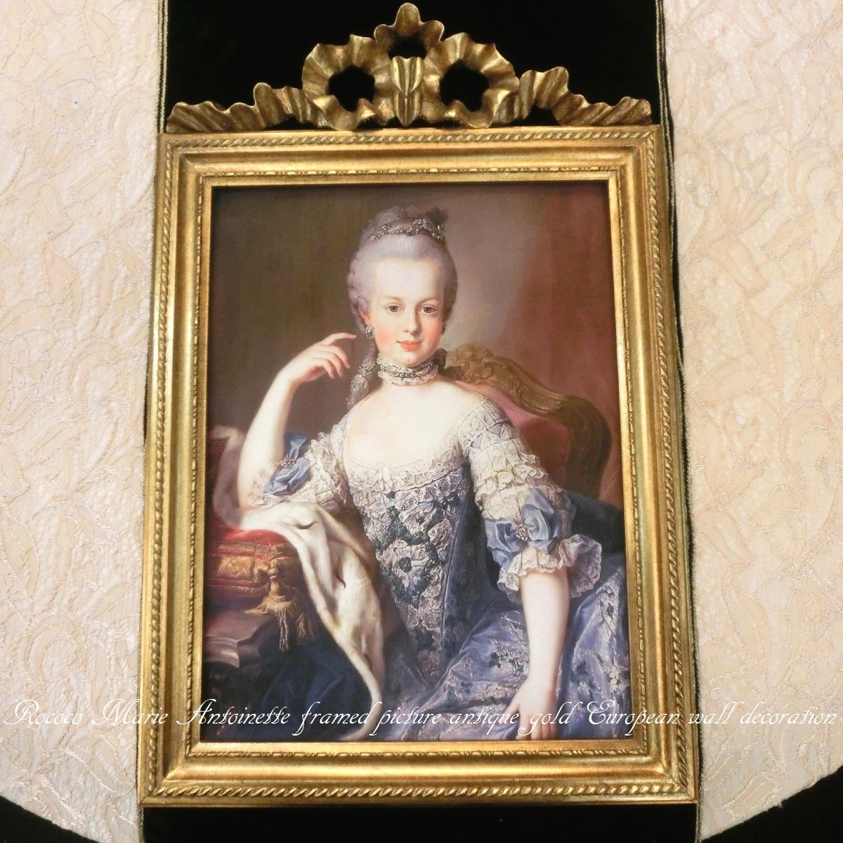 ro here style antique Gold frame Marie Antoinette. amount .W37cm/H55cm y