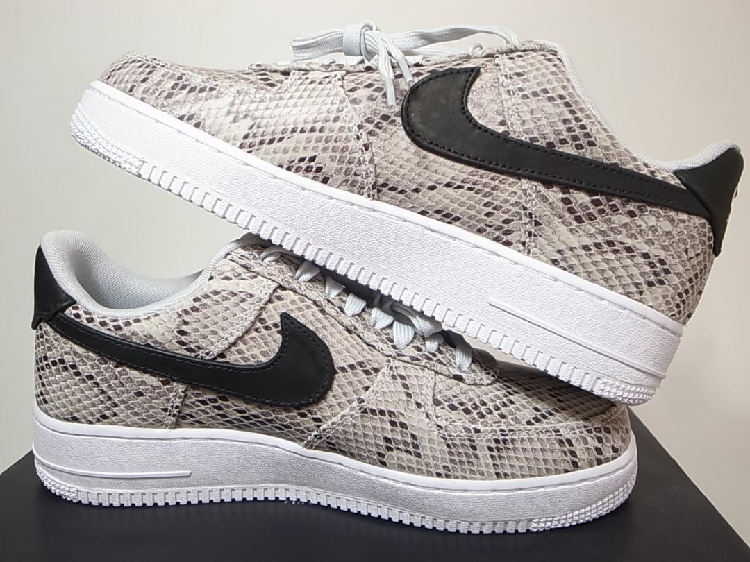 NIKE AIR FORCE 1 '07 PRM 26 5cm US8 5新品エアフォース NIKE AIR FORCE 1 '07 PRM 26 5cm US8 5新品エアフォース