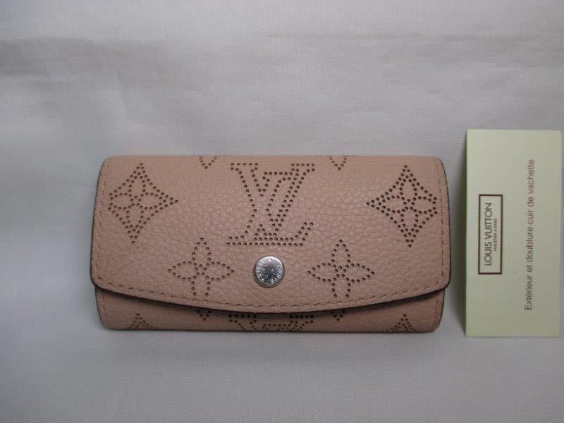 ルイ ヴィトン LOUIS VUITTON マヒナ 4連キーケース ミュルティクレ4 ピンク系 中古本物 M64056の画像1