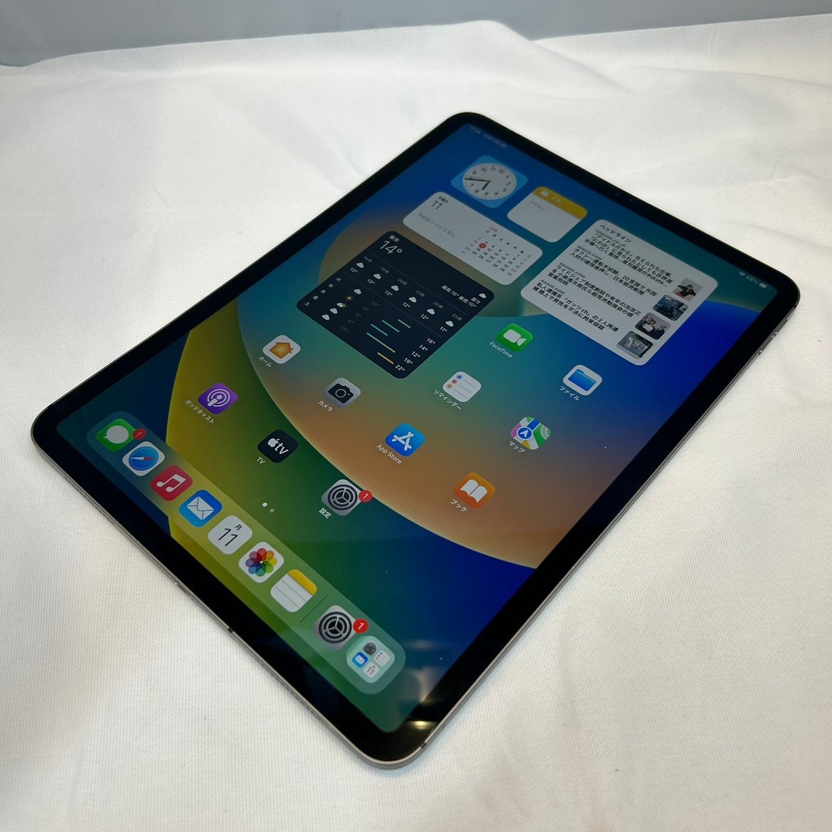 ★【送料無料】au Apple iPad Pro 11インチ 第1世代 中古 MU102J/A Wi-Fi+Cellular 256GB スペースグレイ 判定〇 ワケ有り_画像1