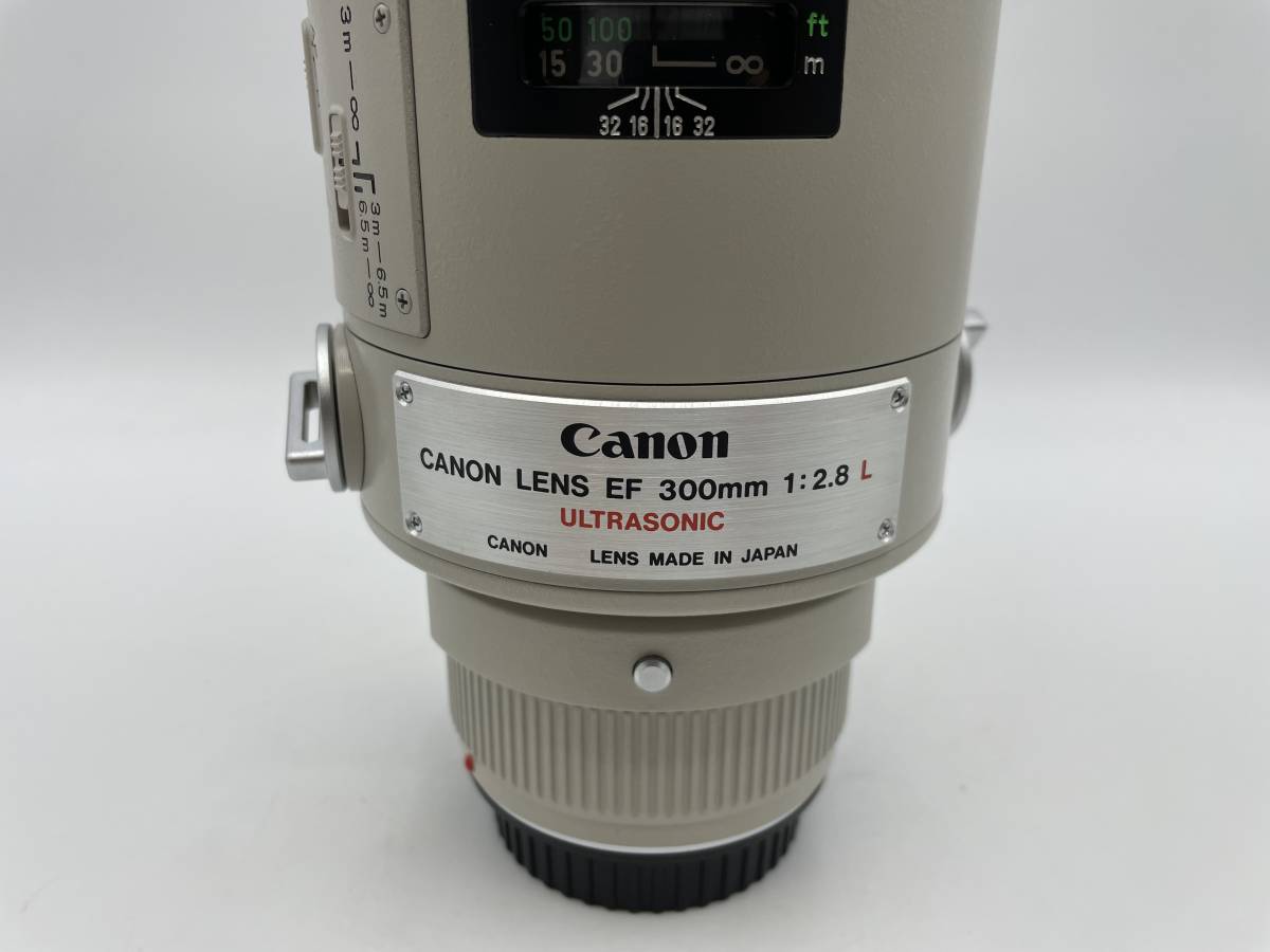 【美品】CANON / キャノン / EF 300mm 1:2.8 L / ET-118 II レンズフード / E-137 LENS CAP / ハードケース・鍵付【JS027】_画像2