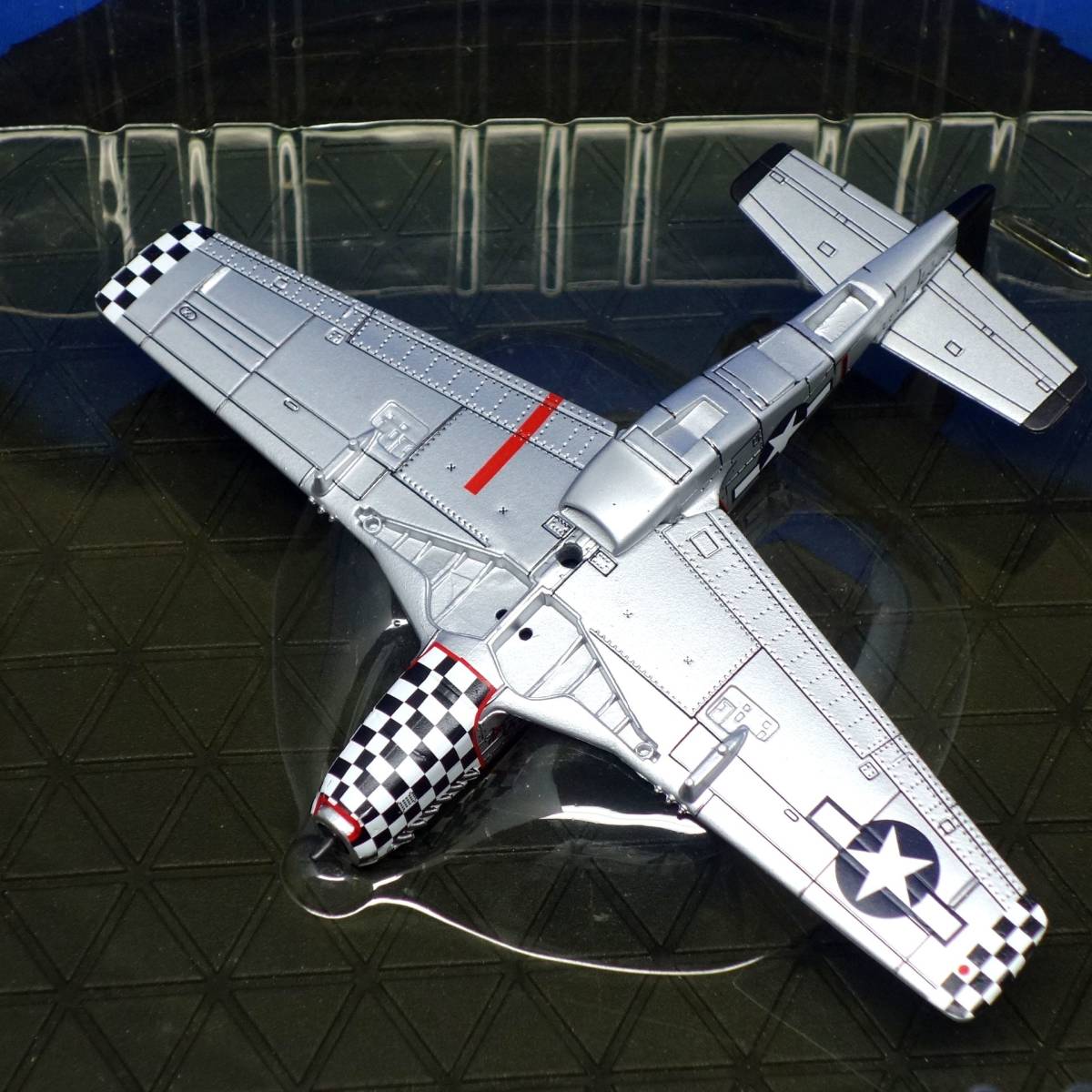 第12号 1/72 アメリカ陸軍航空隊戦闘機 ノースアメリカン P-51D マスタング ムスタング ixo 模型未使用 第二次世界大戦 傑作機コレクション_画像7