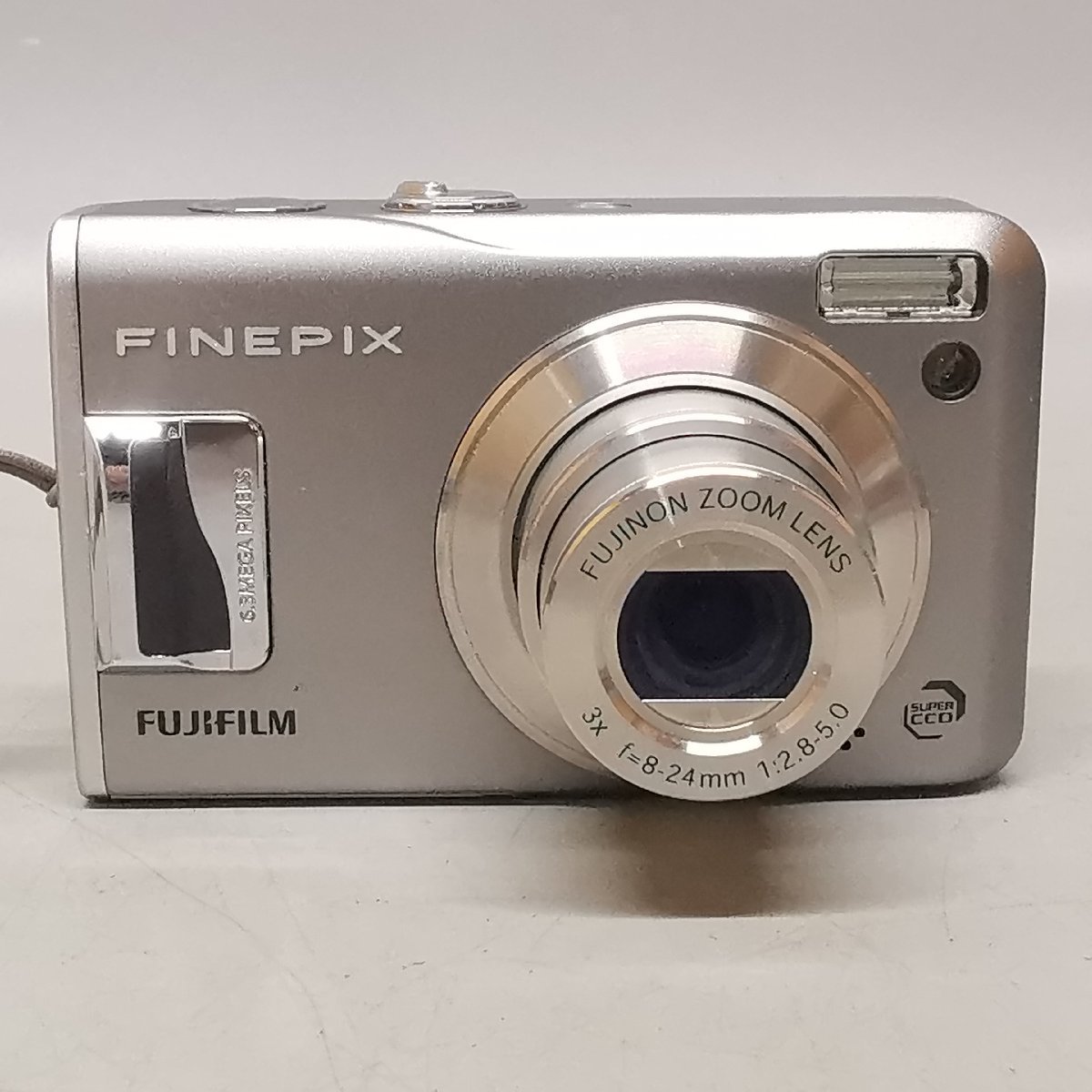 動作品 FUJIFILM FINEPIX F31fd フジフィルム 富士フイルム コンパクトデジタルカメラ 元箱 バッテリー ACアダプタ付 Z4546_画像2