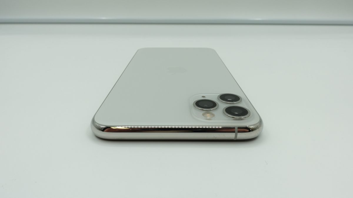 ★☆全額返金保証！最速発送！【iPhone 11 Pro Max 512GB シルバー Dual-SIM 香港版 SIMフリー】★☆（202312-03014-Skaitori）_画像4