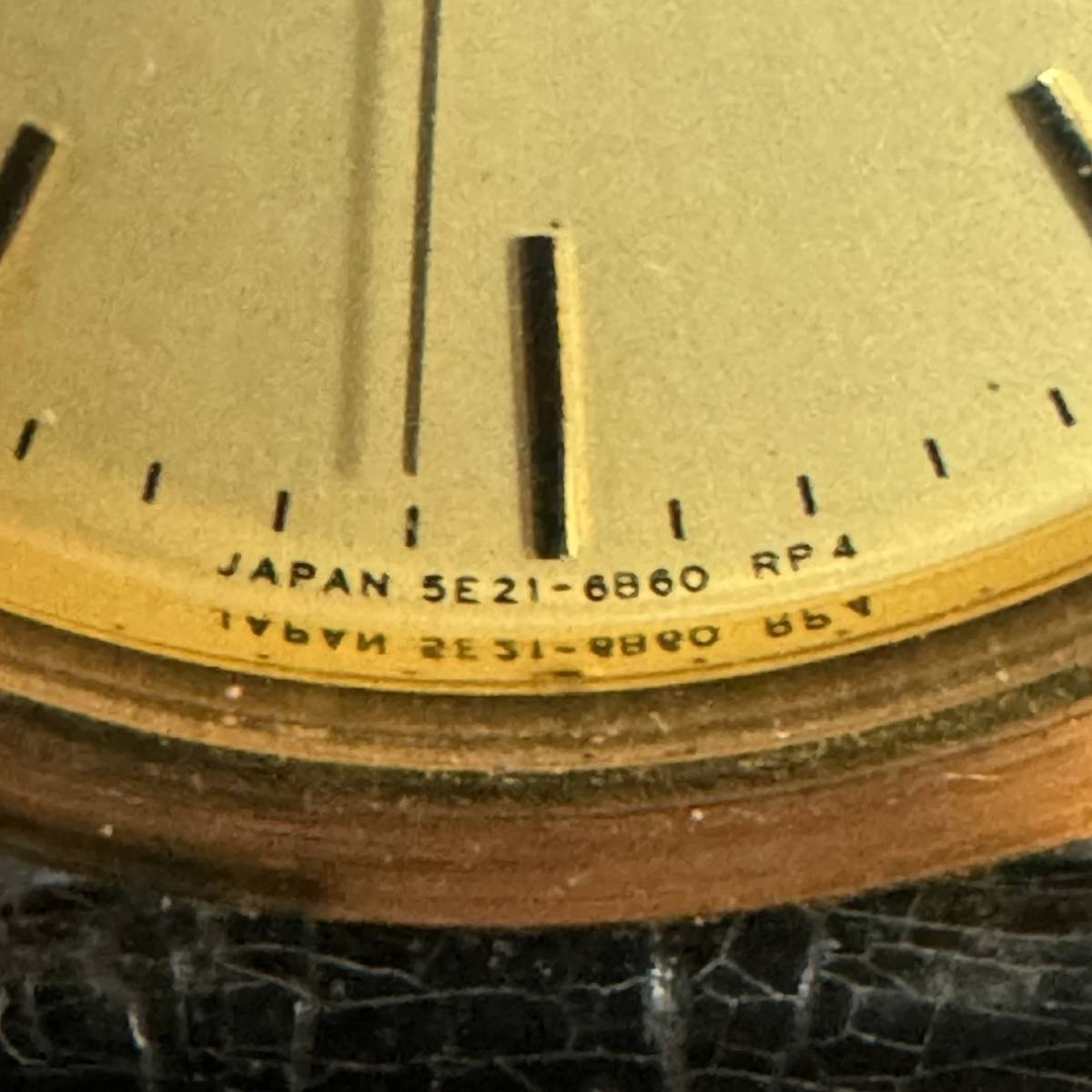 1円スタート SEIKO セイコー SPIRIT スピリット メンズ腕時計 5E21-6C00 クオーツ 金文字盤 3針 フェイス約32mm アンティーク USED品 #M66_画像5