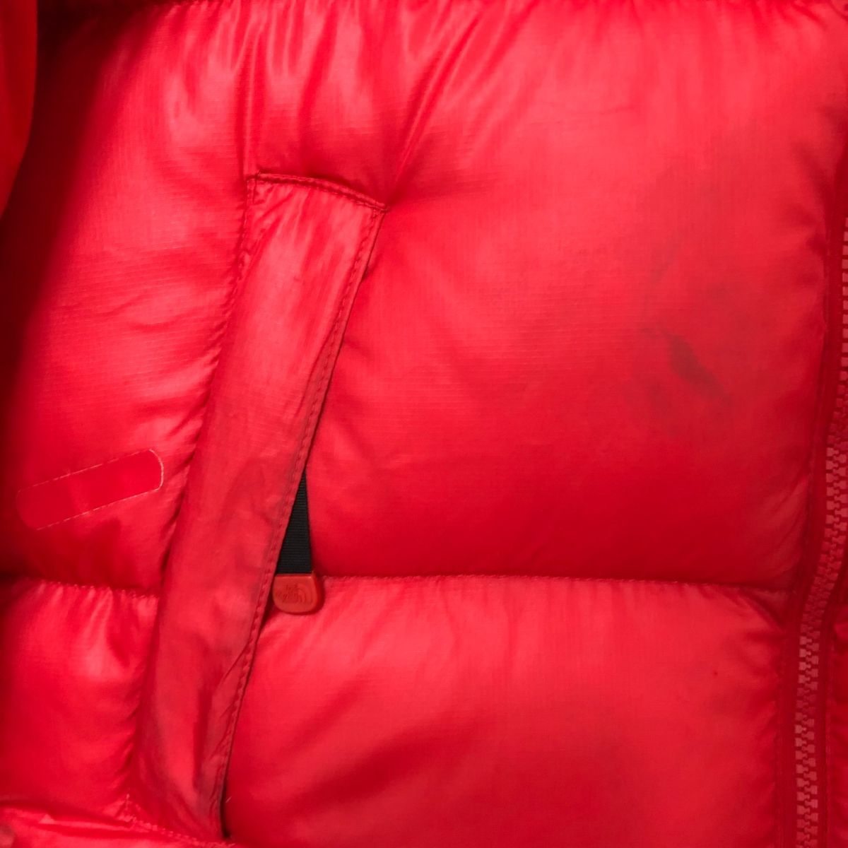 ノースフェイス ヌプシ ダウンジャケット メンズXSサイズ 正規品 赤 黒 レッド ブラック 本物 バルトロ ライト ヒマラヤン m2297_画像5