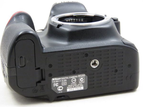 [21331T3]★実用品★NIKON D5200 ボディ_これを逃したら次はありません！！