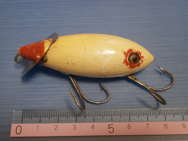 Sold at Auction: Heddon Baby Crab Wiggler Fishing Lure