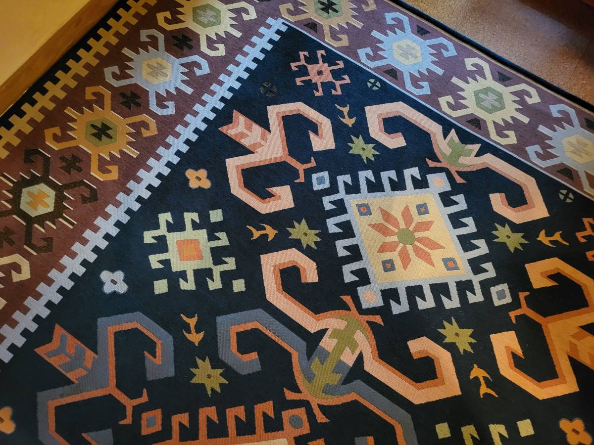 キリム柄　絨毯　カーペット　綺麗な柄　大判　252X202　 長方形　中古品　ホットカーペット対応_画像6