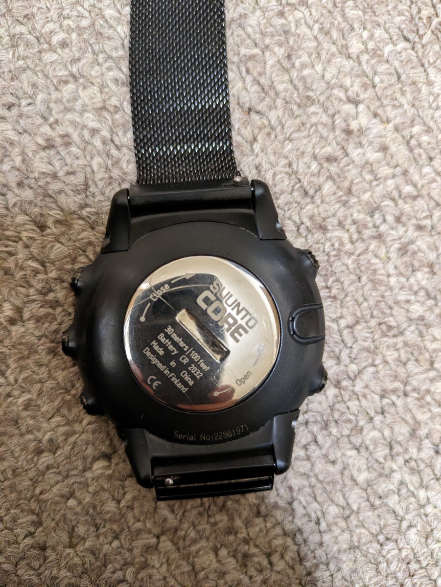 SUUNTO CORE ALL BLACK　互換バンド　スペアバンド付き　本体正規品_画像5