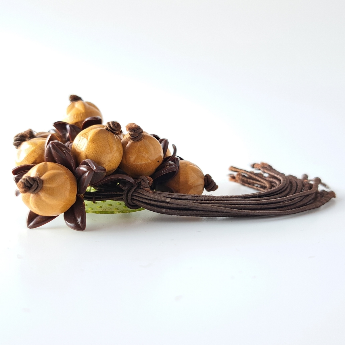 Vintage 1930's Nut Brooch Wood Beads Plastic Natural Style_画像6
