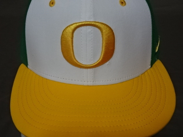 激レア USA購入 ナイキ【NIKE TRUE】【DRI FIT】USカレッジ オレゴン大学ダックス【OREGON DUCKS】【O】ロゴ刺繍入りメッシュCAP 中古良品_画像1