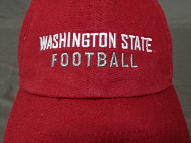 激レア USA購入 【NIKE】製 USカレッジ ワシントン州立大学フットボール【WASHIGTON STATE FOOTBALL】ロゴ刺繍入り キャップ 中古良品_画像1