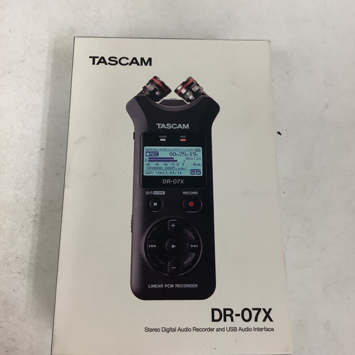 ○営TK019-A9S60【埼玉発】TASCAM オーディオインターフェース搭載ステレオオーディオレコーダー　DR-07X ※通電のみ確認済　美品_画像8