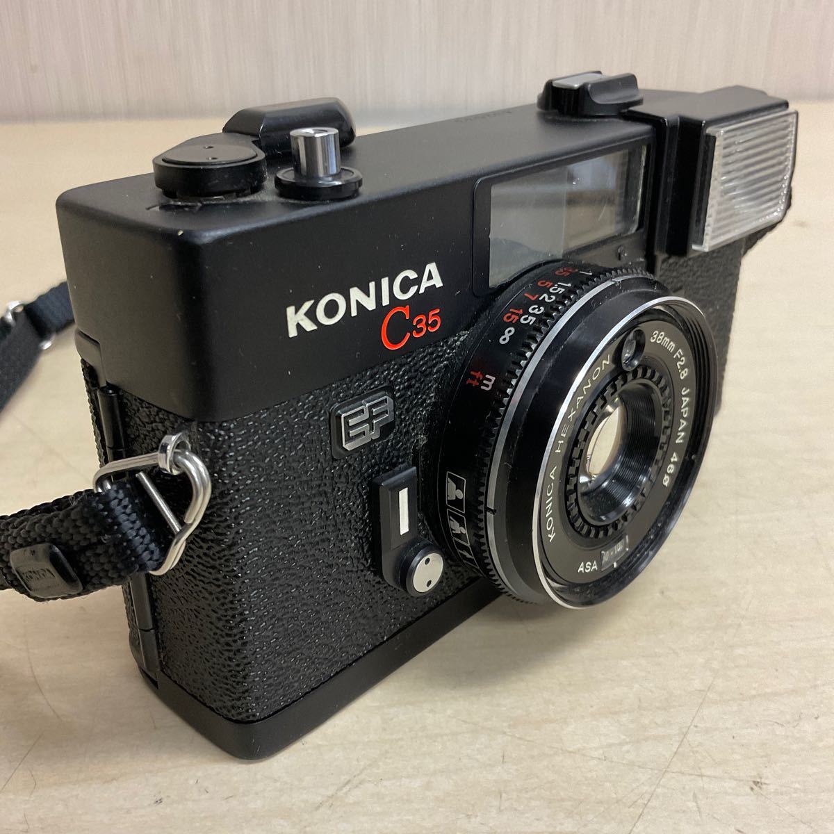 営HG58-60T KONICA コニカ C35EF HEXANON 38mm F2.8 フィルムカメラ コンパクトカメラ 動作未確認_画像5