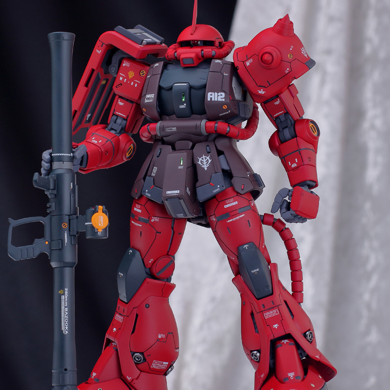 MG 1/100 シャア専用ザク Ver2.0 改修塗装済完成品 MS-06S ZAKUⅡ Ver.2.0 シャア専用 ザクⅡ_画像2