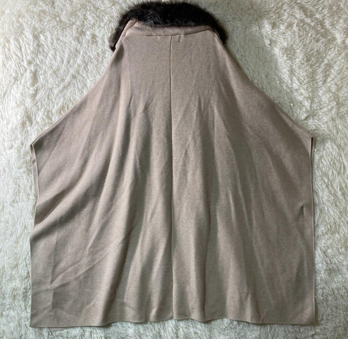 アパレル】 極美品 ZARA ザラニット ファー 襟 ポンチョコート アパレル】 極美品 ZARA ザラニット ファー 襟 ポンチョコート
