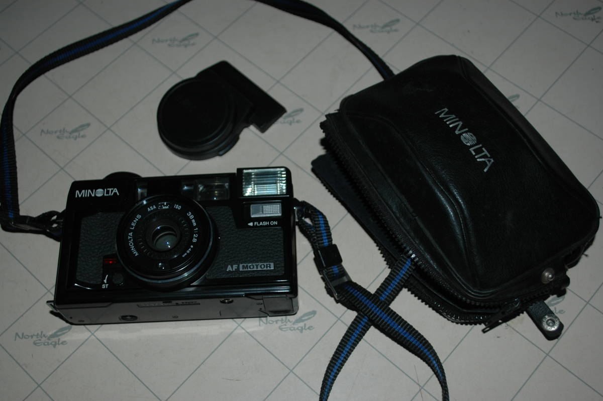 ちょい古のコンパクトカメラ(フィルム) ミノルタ MINOLTA HI-MATIC AF2-MD used/シャッター切れます 送料:520円 検) 38mm F2.8 ケース付_画像2