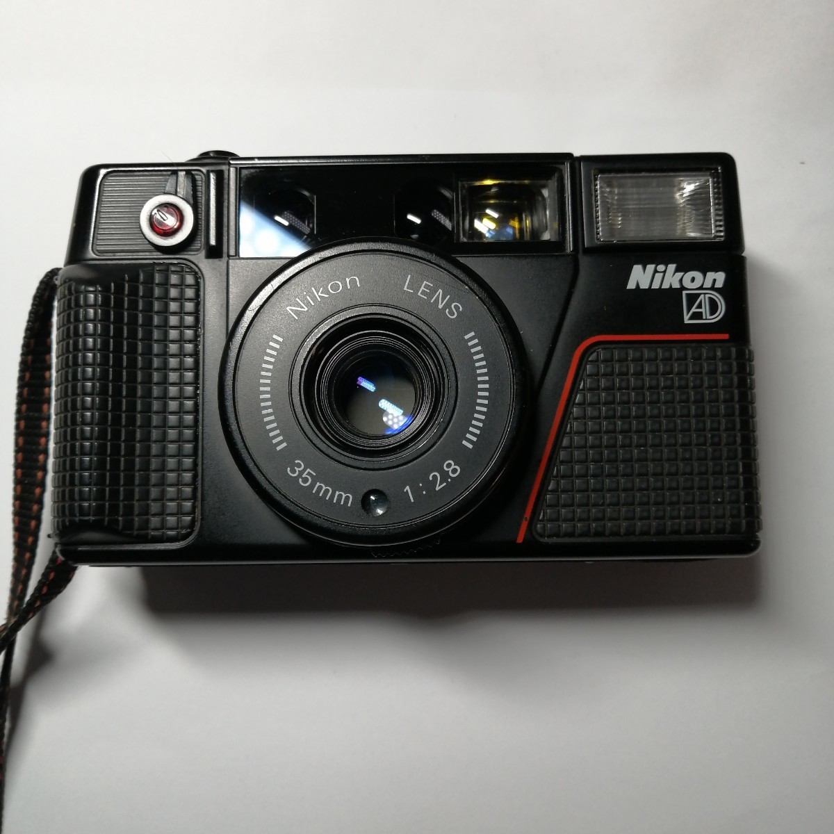 完動美品　Nikon L35AD2 ピカイチ　#903　コンパクトフィルムカメラ　1円スタート_画像1