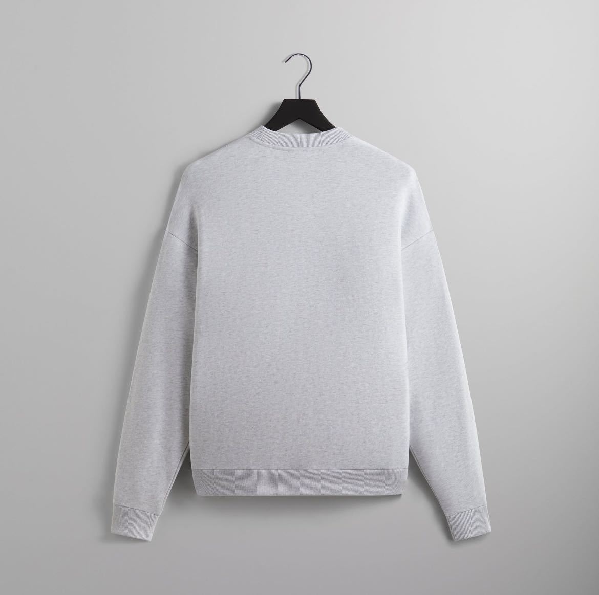 Disney Kith Mickey & Friends Pluto Classic Logo Crewneck L Disney Kith Mickey & Friends Pluto Classic Logo Crewneck L