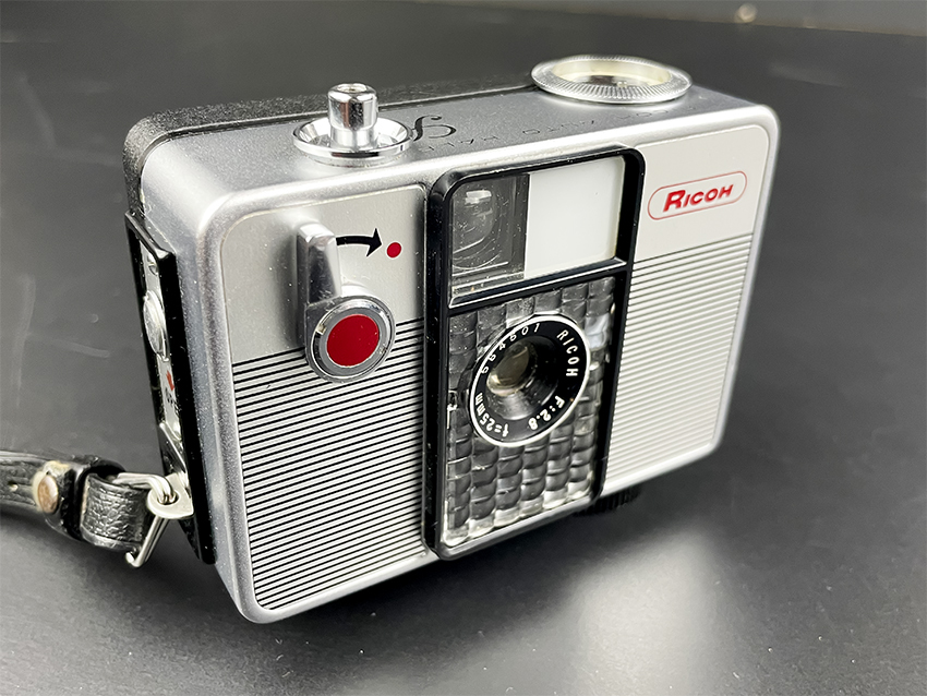 ☆★ 超美品 ★☆ RICOH AUTO HALF S ★☆ 1965年製　MAIDE IN JYAPAN ★☆_画像1