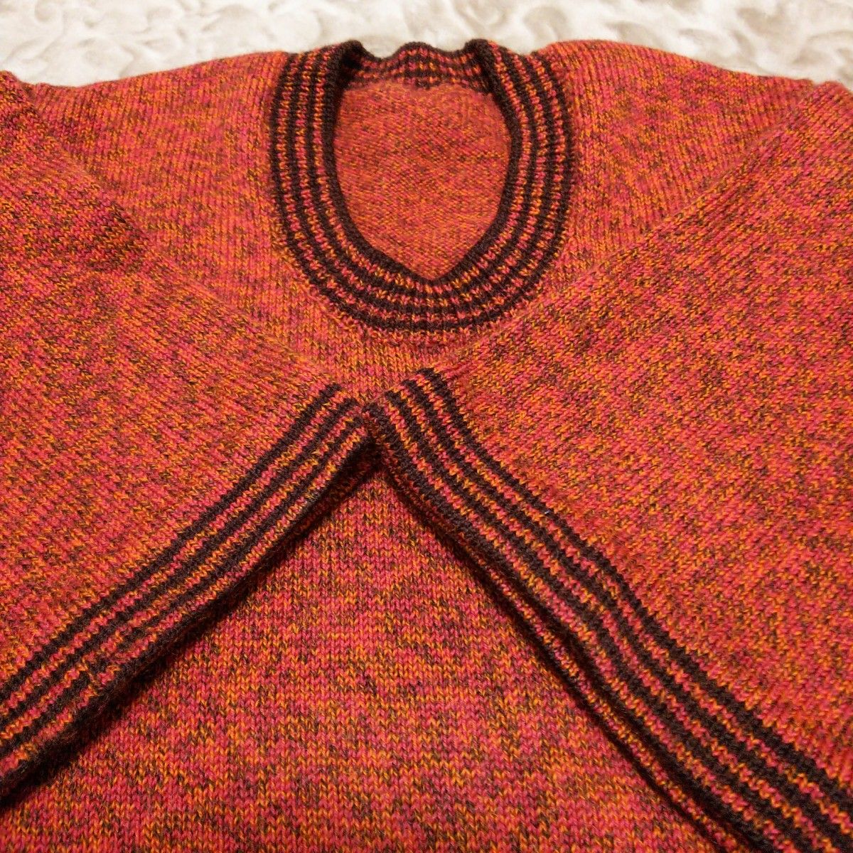 【手編み】オレンジ色 柄入り 5部袖セーター