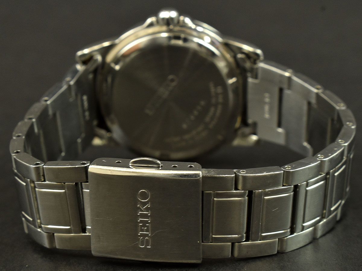 163330◆動作確認済 SEIKO セイコー スピリット 腕時計 ソーラー V14J-0AR0 デイデイト アナログ SS ホワイト シルバー メンズ/ D_画像6