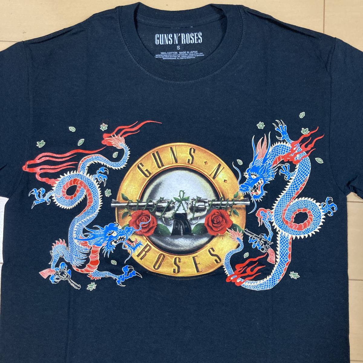 GUNS'N ROSES ガンズ2017 ツアー東京限定Tシャツ S 新品未使用 GUNS'N ROSES ガンズ2017 ツアー東京限定Tシャツ S 新品未使用