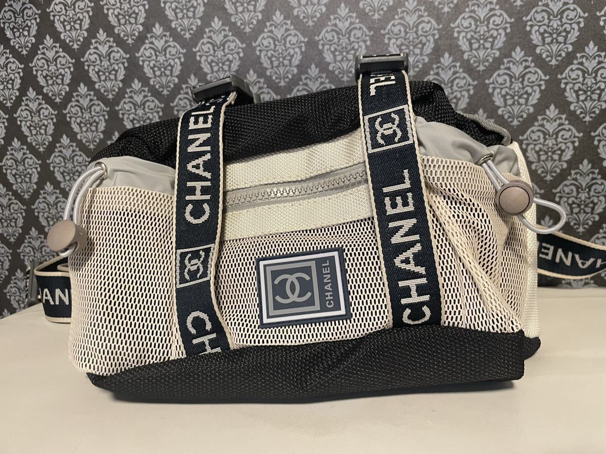 CHANEL　スポーツ　バッグ ウエストポーチ ボディバッグ　新品 未使用品　シャネル　ココマーク　12MA_画像1