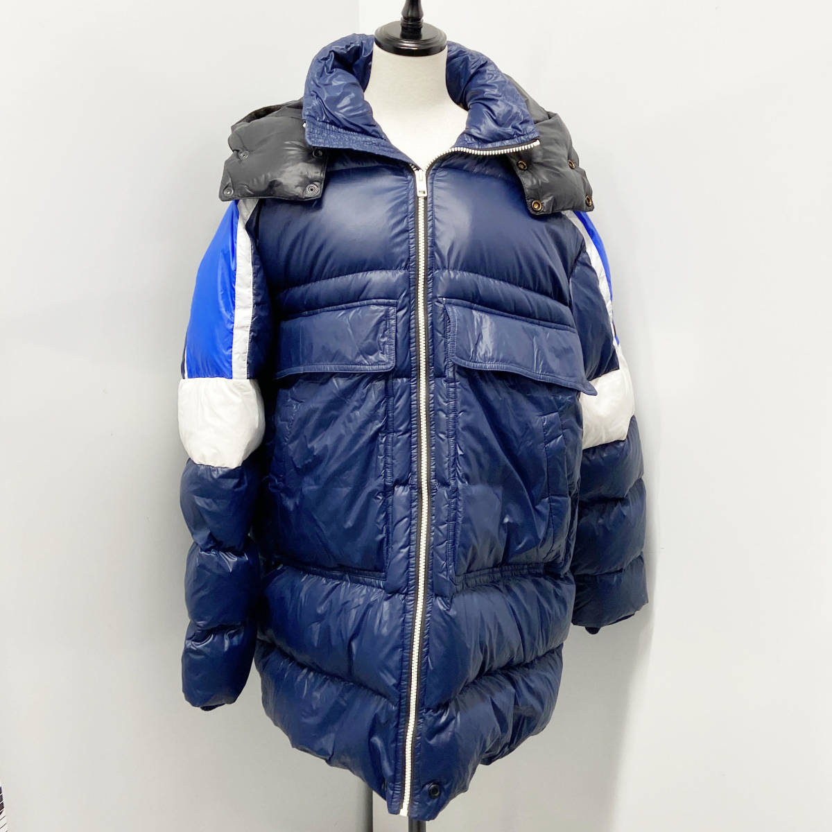 美品 DIESEL ディーゼル ダウンジャケット メンズ 16 Lサイズ 美品 DIESEL ディーゼル ダウンジャケット メンズ 16 Lサイズ
