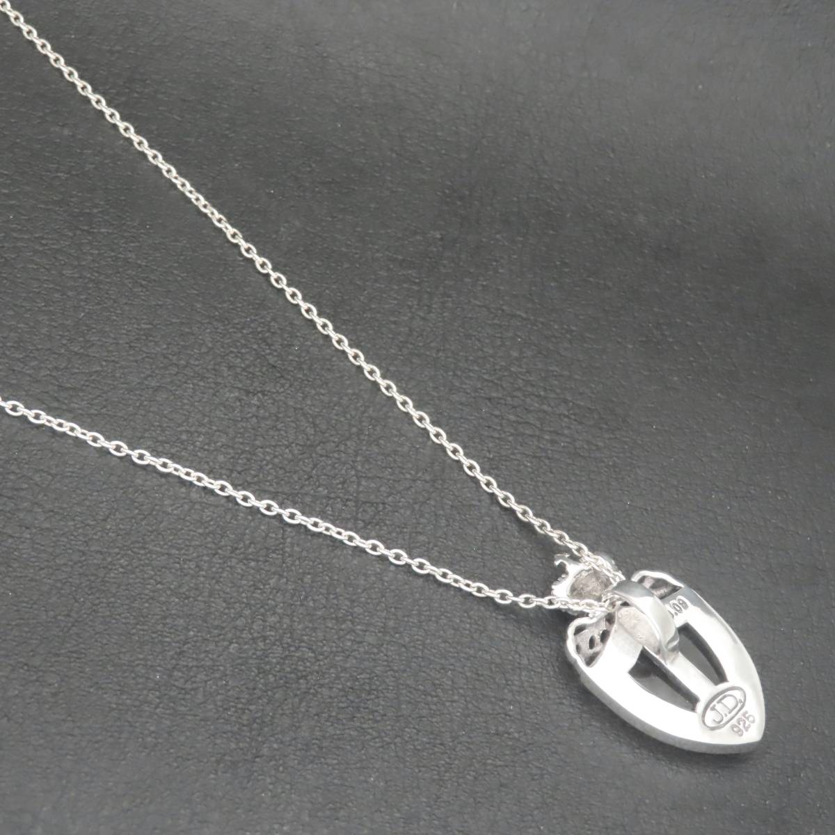 新品同様 美品 JUSTIN DAVIS CROWN SHIELD NECKLACE 新品同様 美品 JUSTIN DAVIS CROWN SHIELD NECKLACE