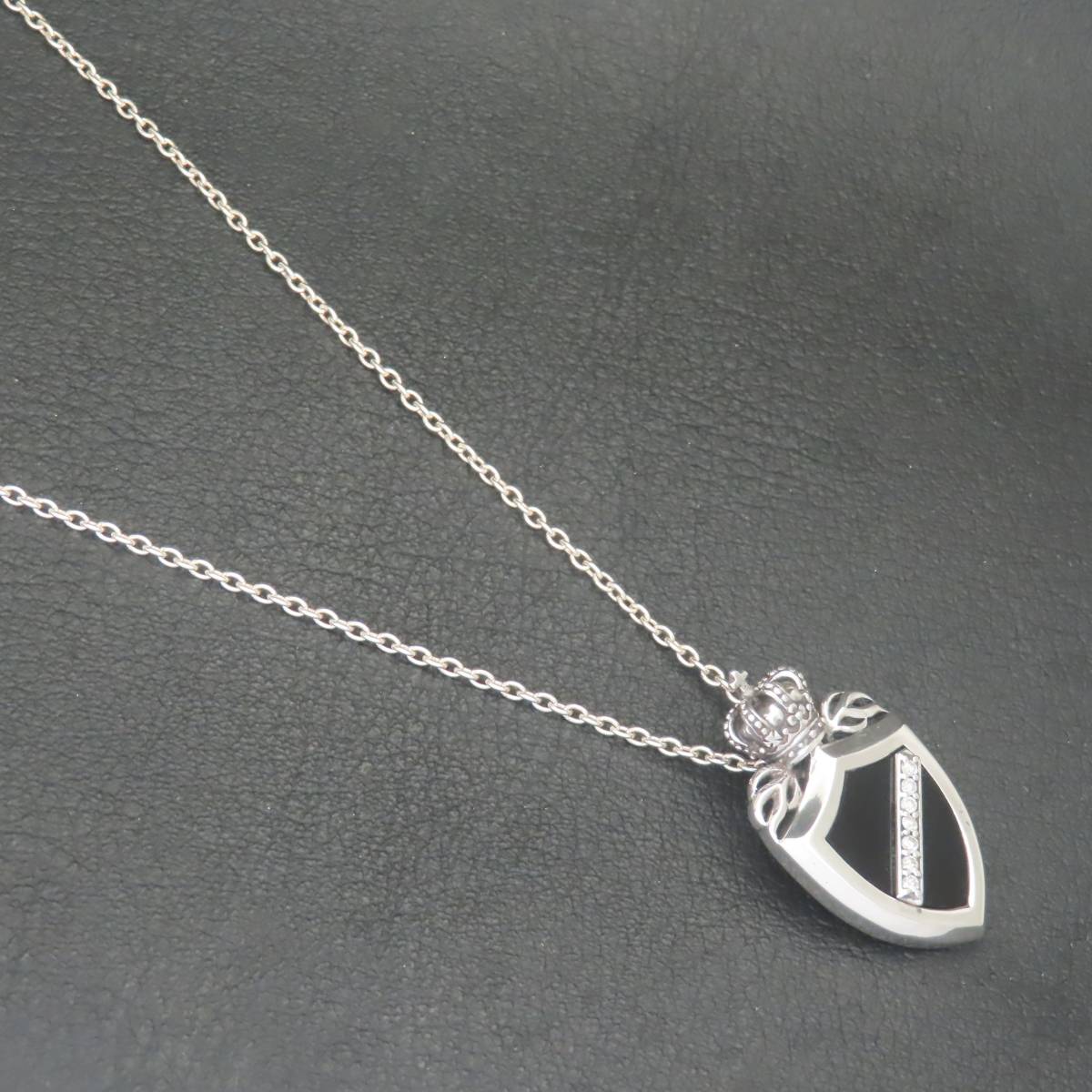 新品同様 美品 JUSTIN DAVIS CROWN SHIELD NECKLACE 新品同様 美品 JUSTIN DAVIS CROWN SHIELD NECKLACE