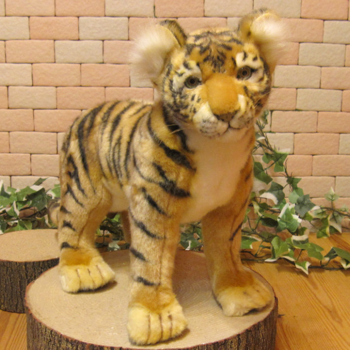 .. украшение настоящий .. тигр мягкая игрушка подставка большой .. предмет . главный . животное украшение произведение искусства интерьер фигурка 