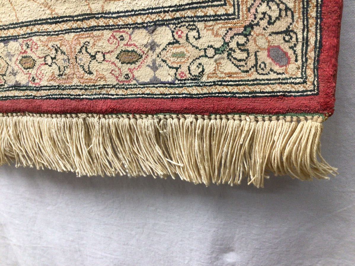 S12187【タペストリー】hand knotted ghom シルク ペルシャ絨毯 鳥デザイン イラン 15-29 80cm×55cm アンティーク の画像4