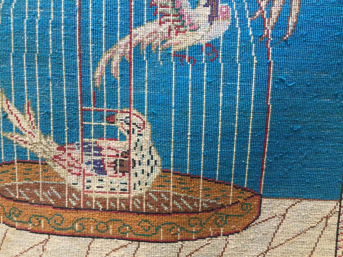 S12187【タペストリー】hand knotted ghom シルク ペルシャ絨毯 鳥デザイン イラン 15-29 80cm×55cm アンティーク の画像8