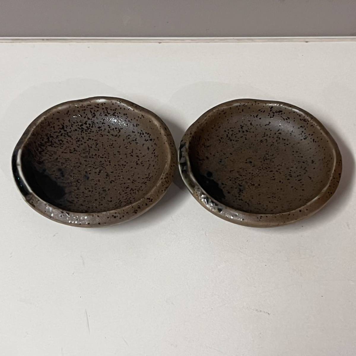 醤油皿 豆皿 薬味皿 2枚セット 茶 黒 和食器_画像1