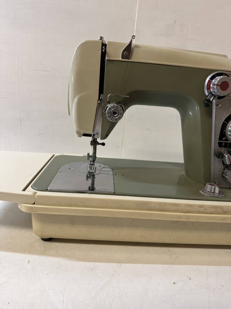 【中古動作品】ジャノメ レトロミシン JANOME SEWING MACHINE TOKYO アンティーク 昭和レトロ ジャノメミシン【湯】_画像3