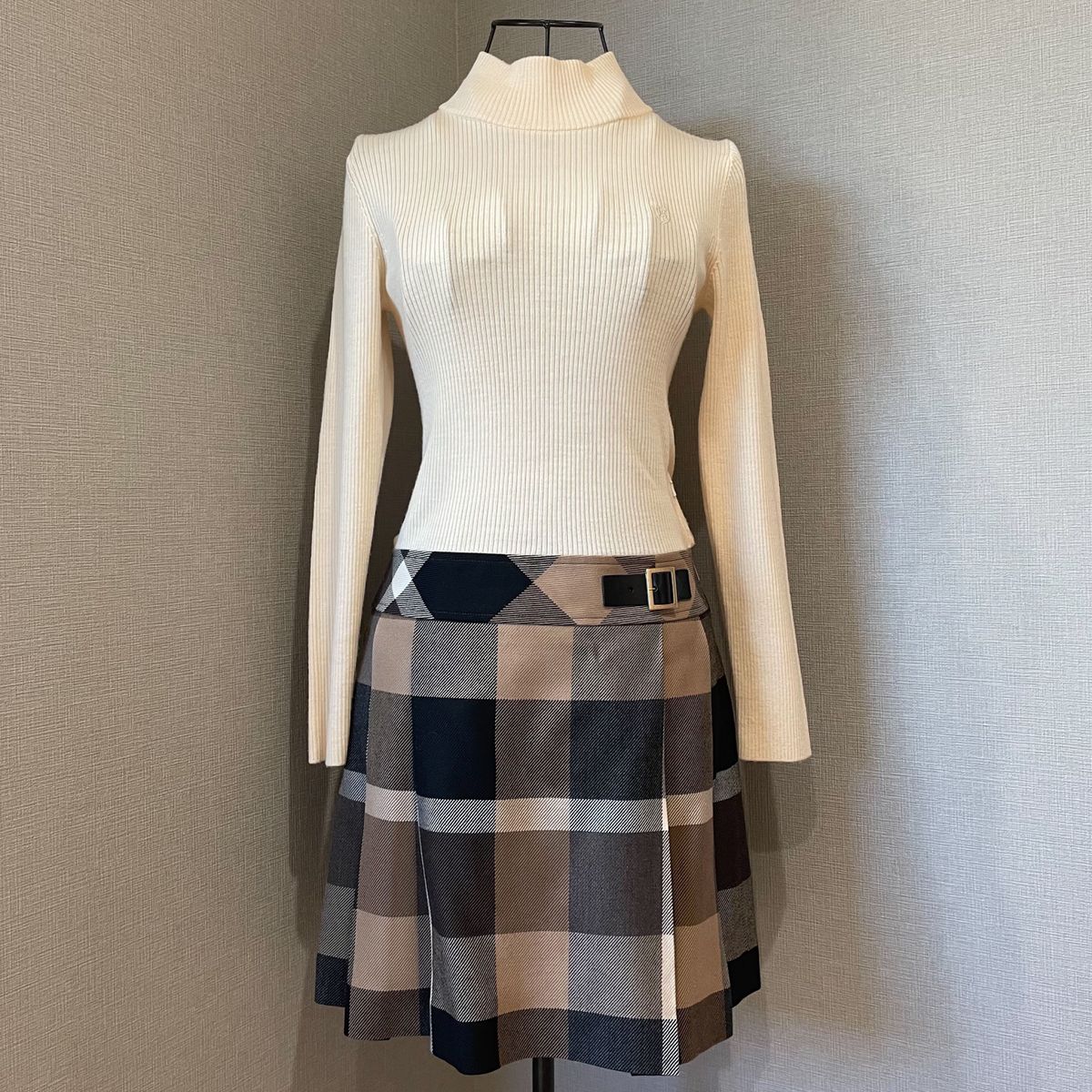 Burberry(バーバリー) ブルーレーベル ニットワンピース 長袖 Burberry(バーバリー) ブルーレーベル ニットワンピース 長袖