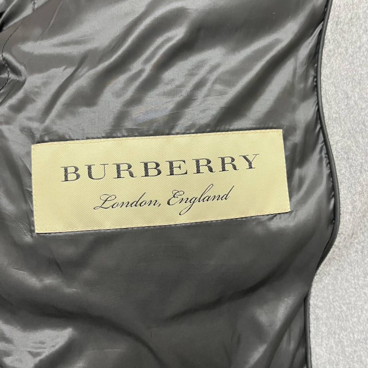 未使用級 2XL相当 BURBERRY バーバリー ノバチェック ダウン 大きいサイズ フォックスファー 希少サイズ　カシミヤ100% 近年モデル　メンズ_画像6