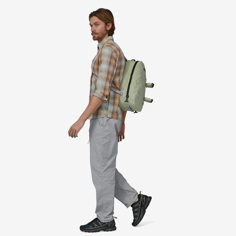 パタゴニア　patagonia　フィッシング　防水バッグ　ガイドウォーター?スリング 15L　SLVG　新品　49145