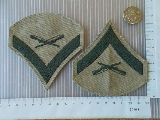 ヤフオク 2枚セット 90s 米国 海兵隊 Marines 階級章 ヤフオク 2枚セット 90s 米国 海兵隊 Marines 階級章