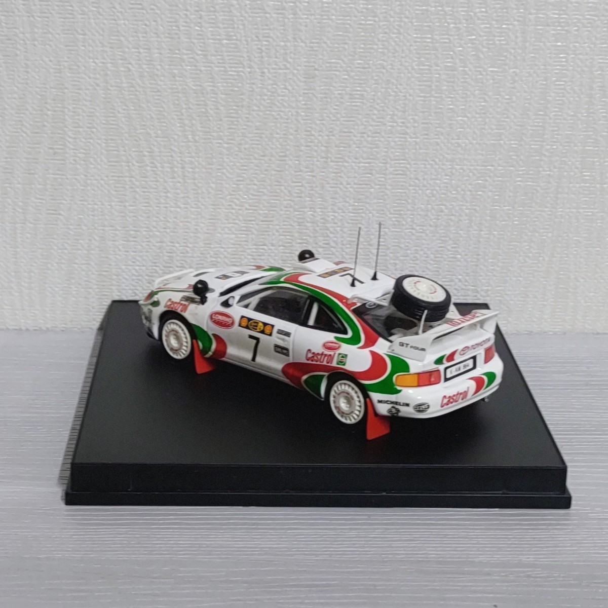 Trofeu 1/43 トヨタ セリカ GT-Four サファリ ラリー 1997 TOYOTA Celica GT-Four Castrol Safari クラシックカー ダイキャスト製 ミニカー_画像4