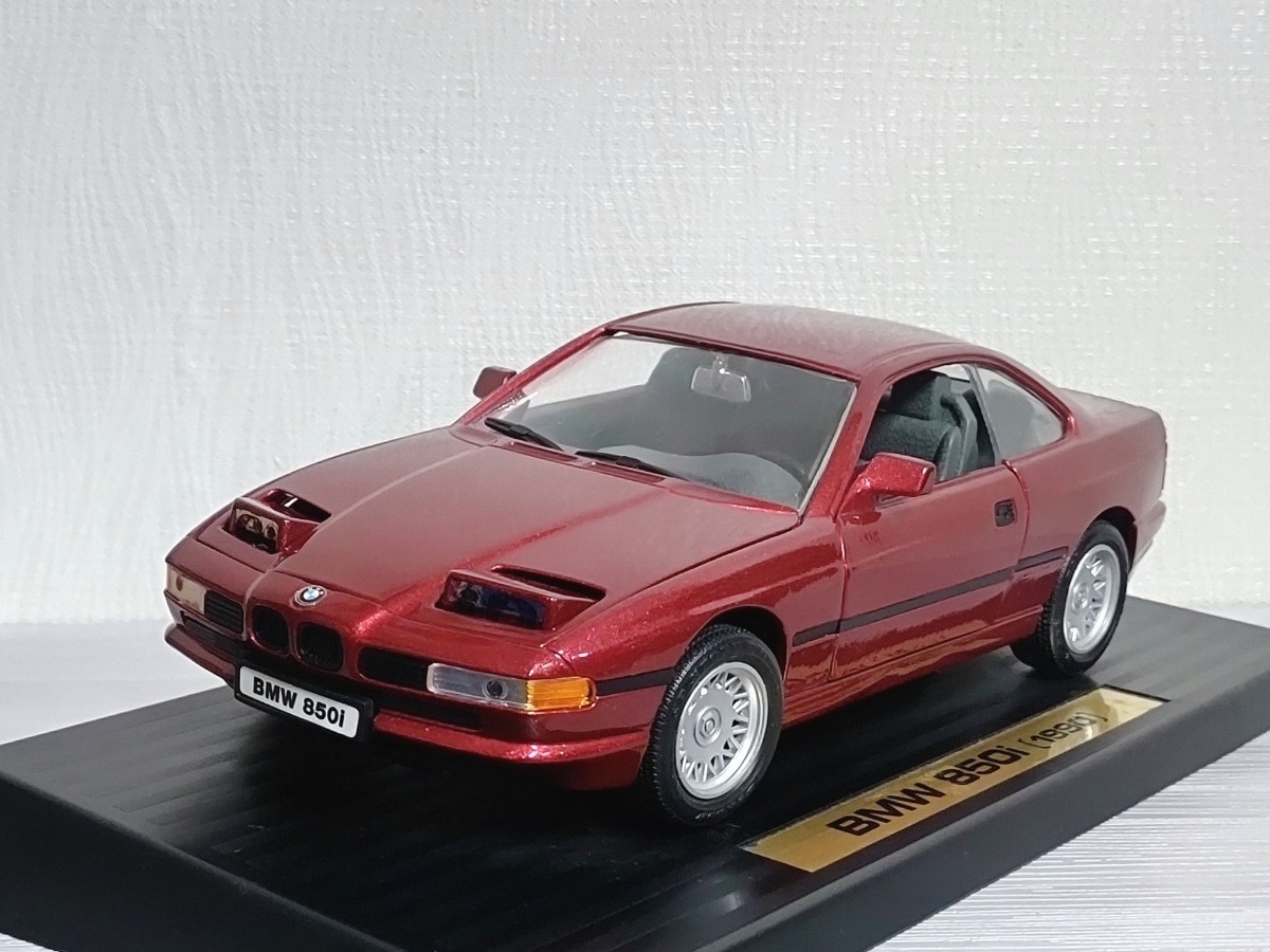 Road Tough 1/18 BMW 850i 1990 8シリーズ ダイキャスト ミニカー_画像7