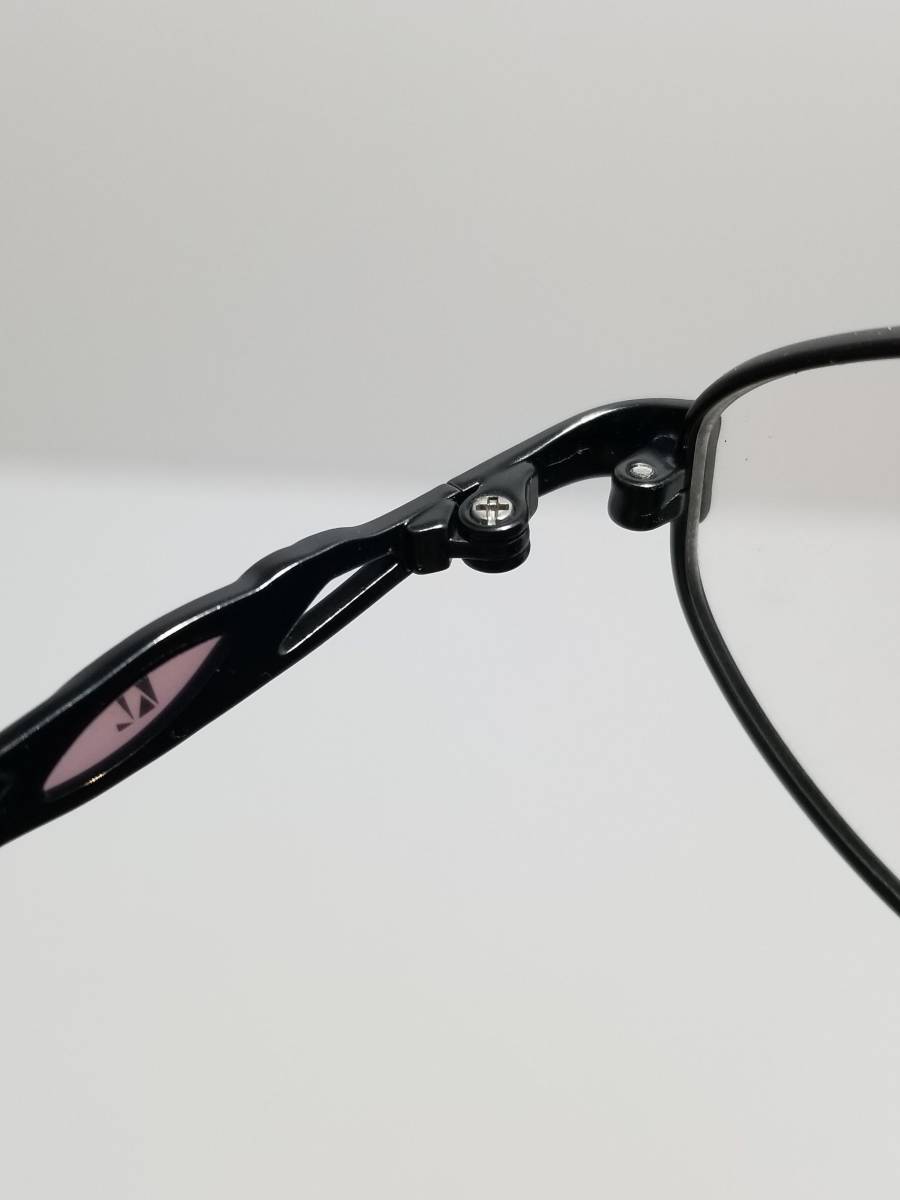 未使用 眼鏡 メガネフレーム LAGERFELD 87-0016 チタン シンプル 日本製 軽量 おしゃれ フルリム 女性 メンズ レディース 49口17-135 N-11_画像7