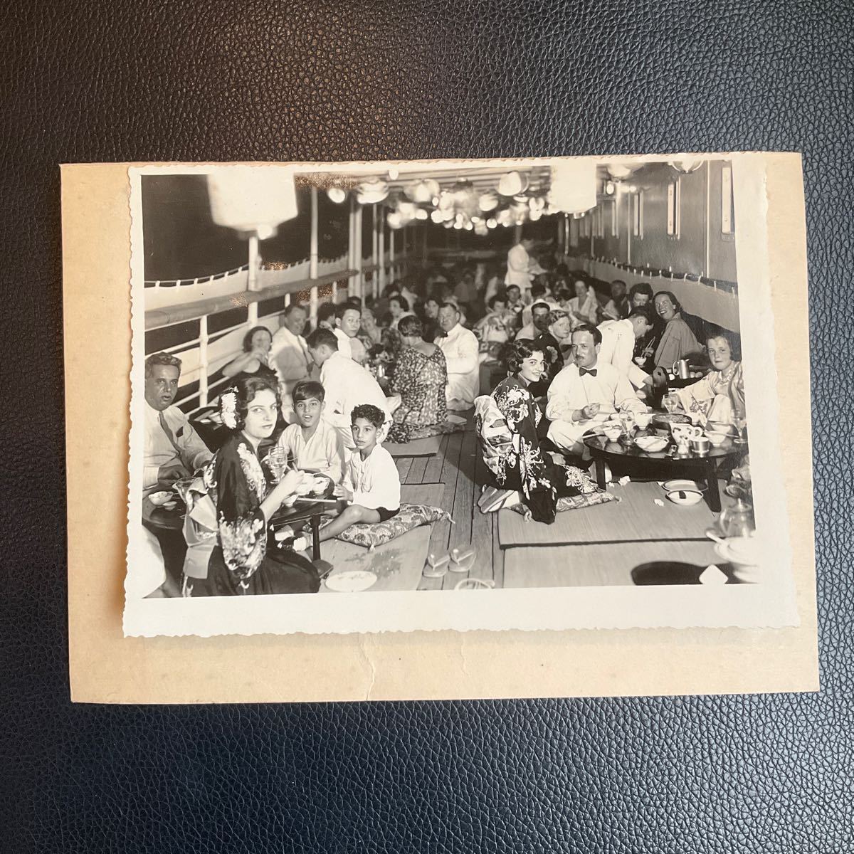 日本郵船　N.Y.K.LINE 古写真　外国人　着物姿　外国人美女　諏訪丸　ディナーメニュー表　1937年5月30日　レトロ　コレクション_画像1
