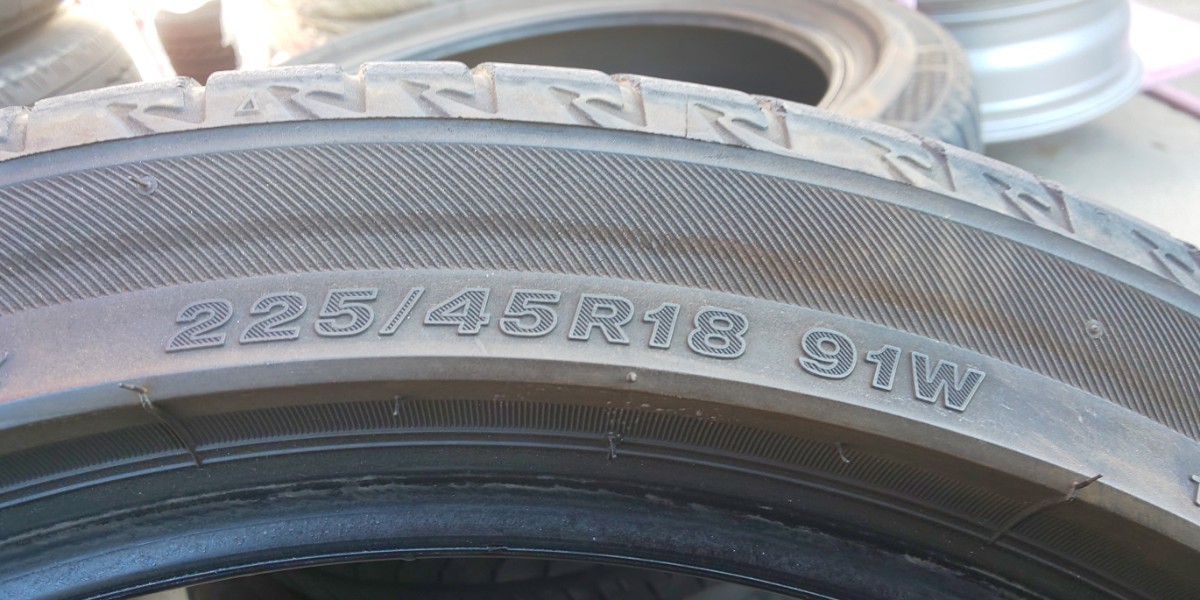 225/45R18 BRIDGESTONE ブリヂストン タイヤ レグノ GR001 中古4本セット_画像4